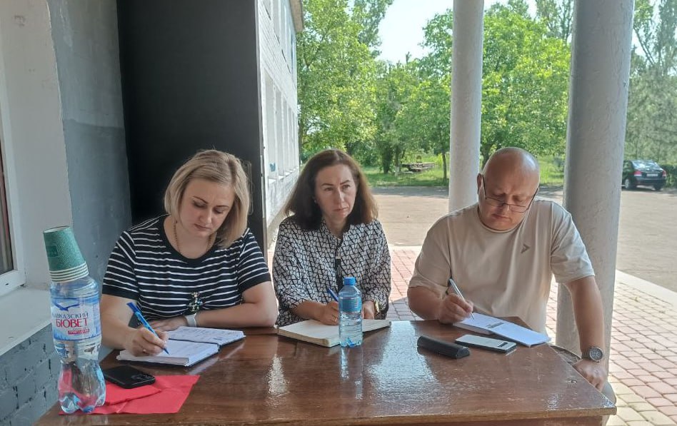 Депутат Володарского муниципального совета Щербина Вадим Анатольевич провел встречу с жителями села Новогригорьевка.