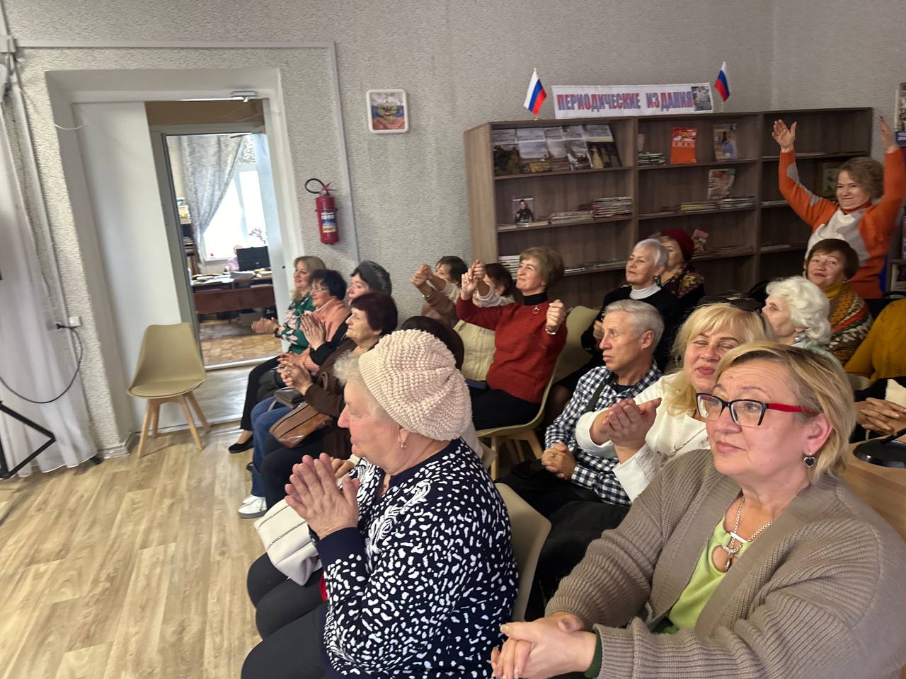 В Володарской центральной библиотеке прошел музыкально-поэтический вечер.