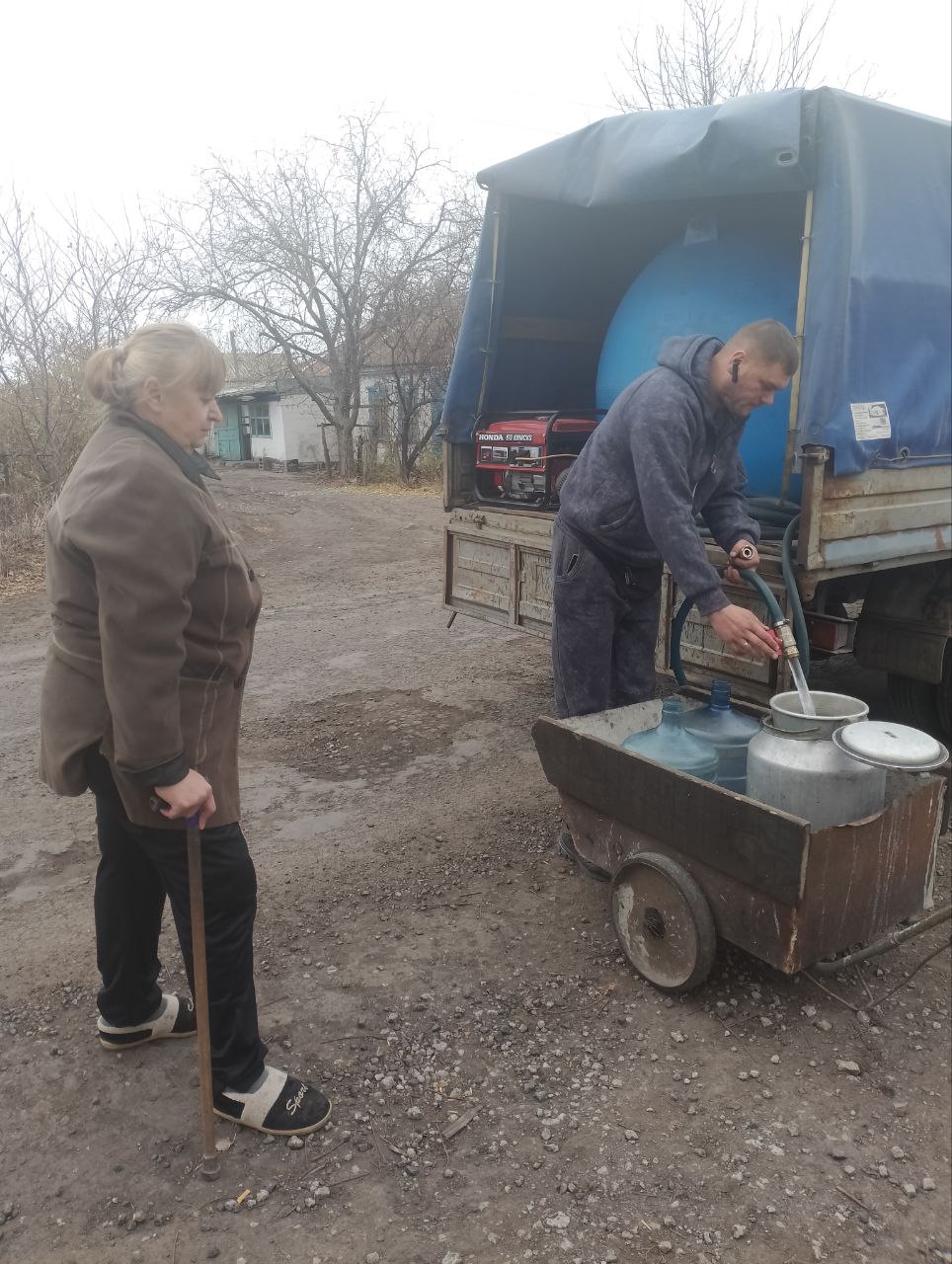 В село Назаровка привезли питьевую воду.