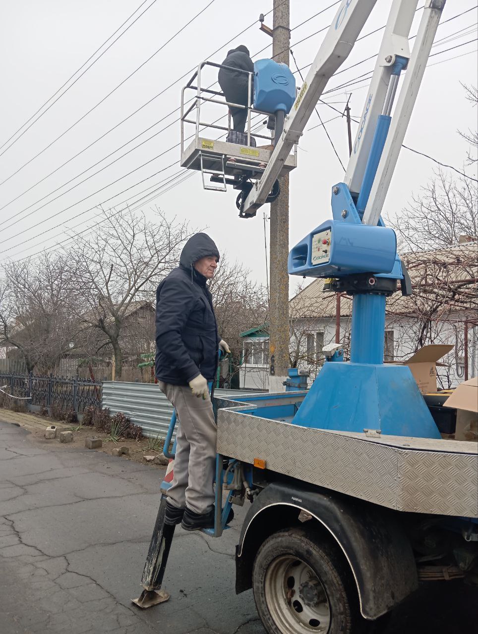 В Володарском муниципальном округе продолжается ремонт и расширение сети уличного освещения..