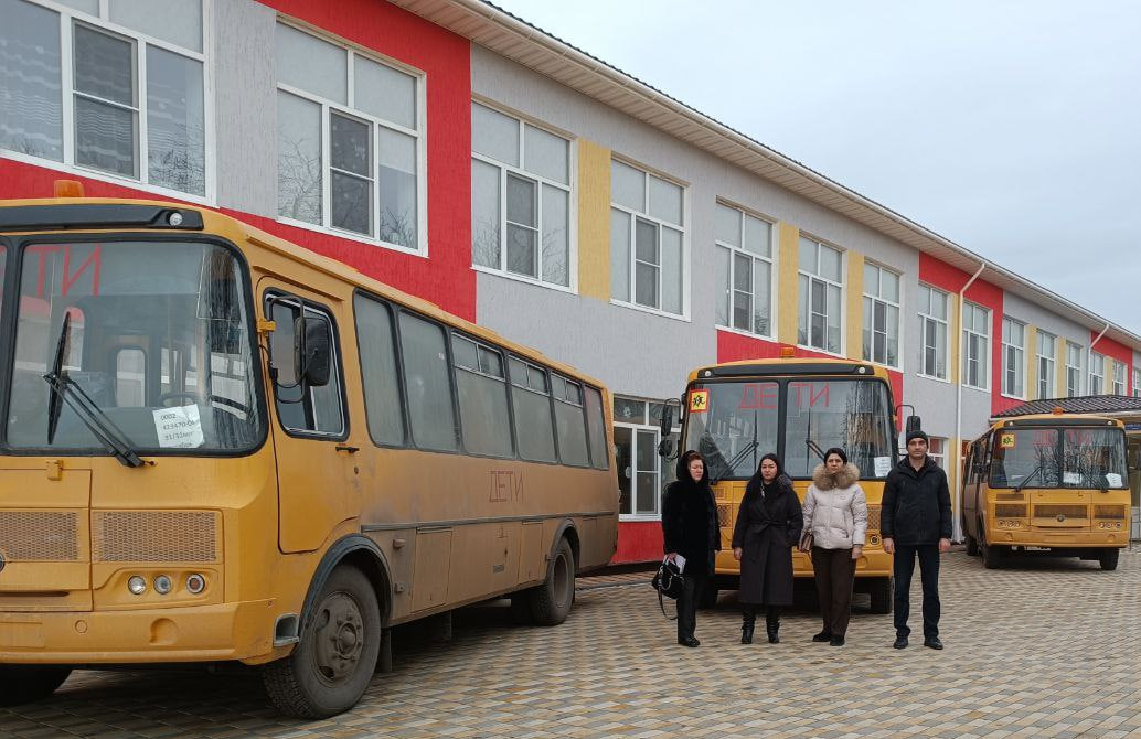 Для школ Володарского муниципального округа поставлено 3 школьных автобуса.