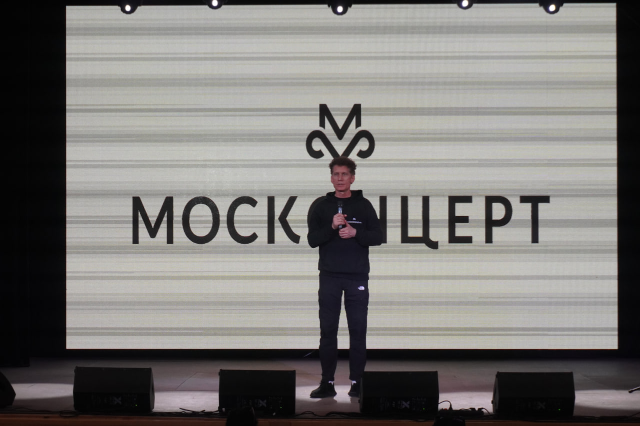В Володарском Доме культуры прошел концерт  &quot;Русские Маяки - Мариуполь 2025&quot;, посвященный годовщине освобождения г. Мариуполя.🇷🇺.