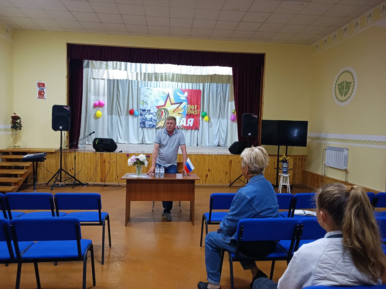 Глава муниципального образования Володарский муниципальный округ Сергей Вильевич Юзвинкевич  провел встречу с жителями села Кирилловка..