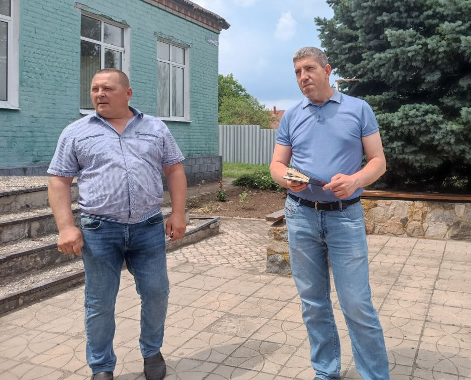 Сегодня Первый заместитель главы Администрации Володарского муниципального округа Дмитрий Владимирович Боровик выездной прием жителей  села Зеленый Яр..