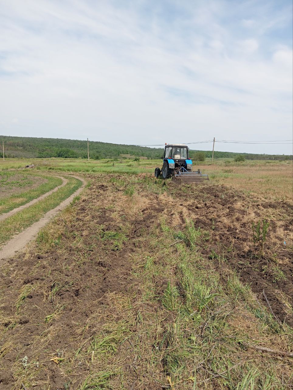 В Володарском муниципальном округе продолжается  противопожарная опашка населенных пунктов..