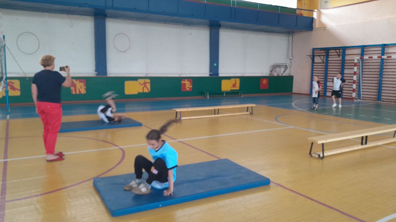 &quot;Весёлые старты&quot; в селе Кременёвка — спорт, смех и командный дух!.