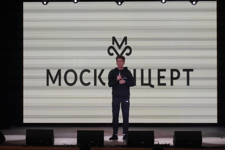 В Володарском Доме культуры прошел концерт "Русские Маяки - Мариуполь 2025", посвященный годовщине освобождения г. Мариуполя.🇷🇺. В Володарском Доме культуры прошел концерт "Русские Маяки - Мариуполь 2025", посвященный годовщине освобождения г. Мариуполя.🇷🇺.