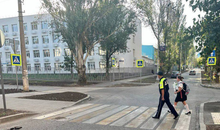 ГАИ призывает водителей быть предельно бдительными вблизи школ. ГАИ призывает водителей быть предельно бдительными вблизи школ.