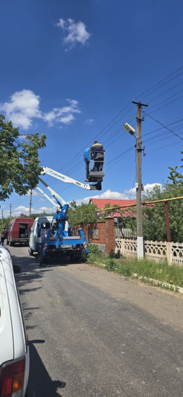 в Володарском муниципальном округе продолжается ремонт и расширение сети уличного освещения.. в Володарском муниципальном округе продолжается ремонт и расширение сети уличного освещения..