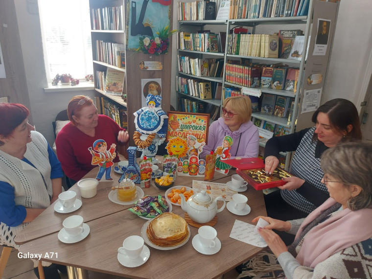В Касьяновской сельской библиотеке для жителей села проведен мастер-класс по изготовлению блинов « Масленица хороша - широка ее душа».. В Касьяновской сельской библиотеке для жителей села проведен мастер-класс по изготовлению блинов « Масленица хороша - широка ее душа»..